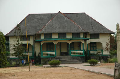 istana_sambaliung.jpg