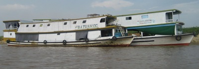tanjung_isuy_-_kapal_motor.JPG