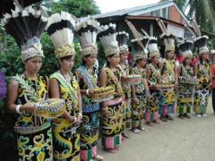 L-upacara_pelas_tahun_1.jpg